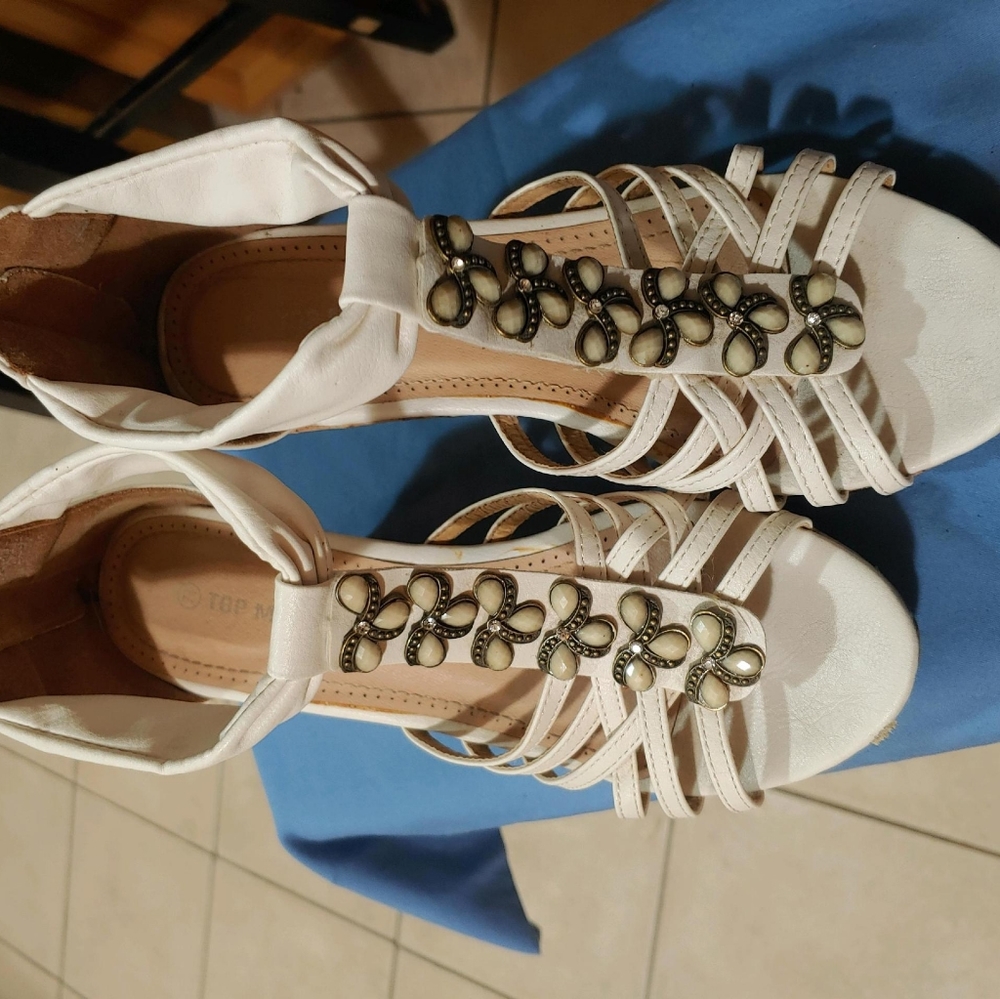 Wedge sandals